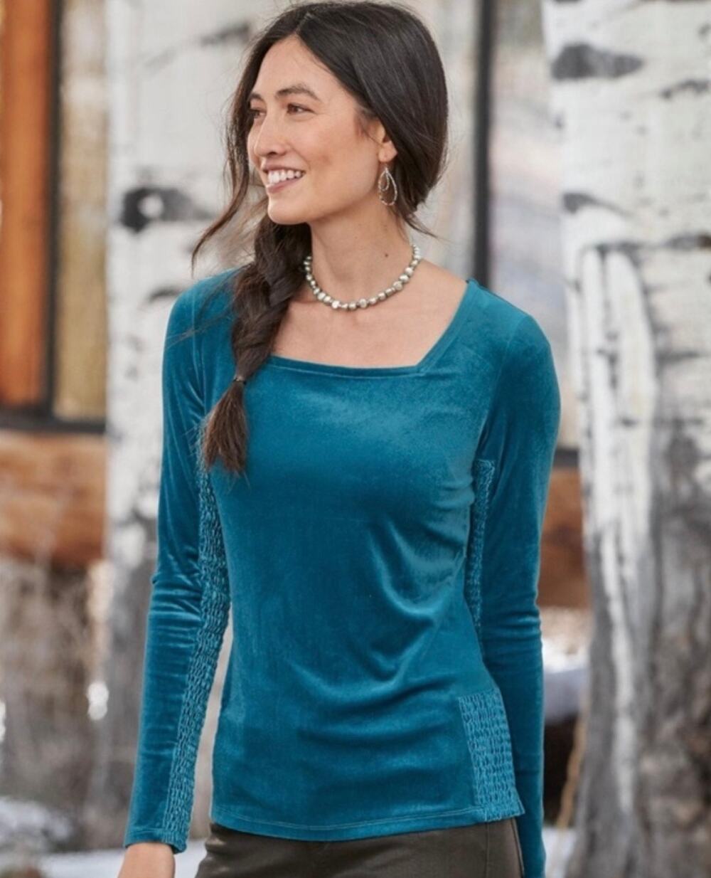 SUNDANCE Women’s Elena Velvet Square Neck Top in Dark Blue